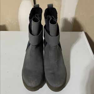 Clarks Gray Winter & Rain Boots